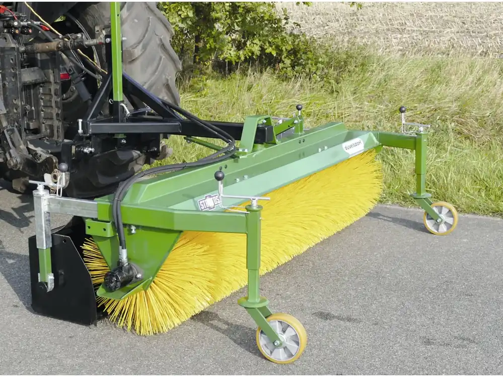 Preisreduziert Düvelsdorf Kehrmaschine "Stratos" Dreipunkt Kat. 1/2
