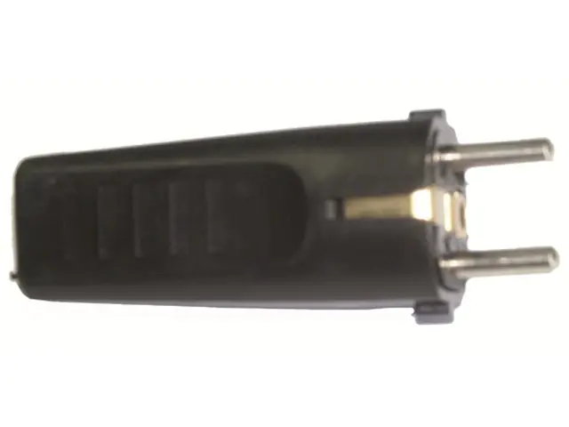 Neu Im Sortiment Vollgummistecker 220V