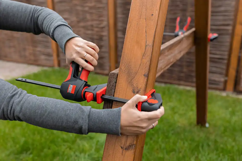BESSEY Einhandzwinge EZ360 mit drehbarem Griff Kracherpreis